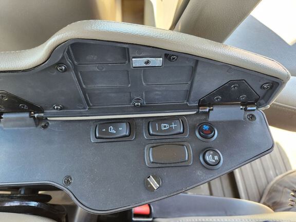 2022 John Deere 9RT 520 Tractor Rubber Track