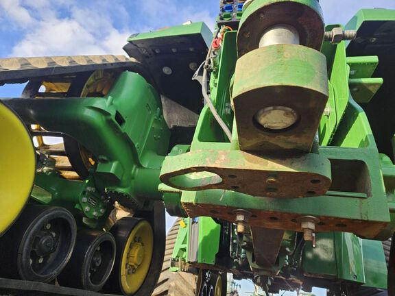 2024 John Deere 9RX 590 Tractor Rubber Track