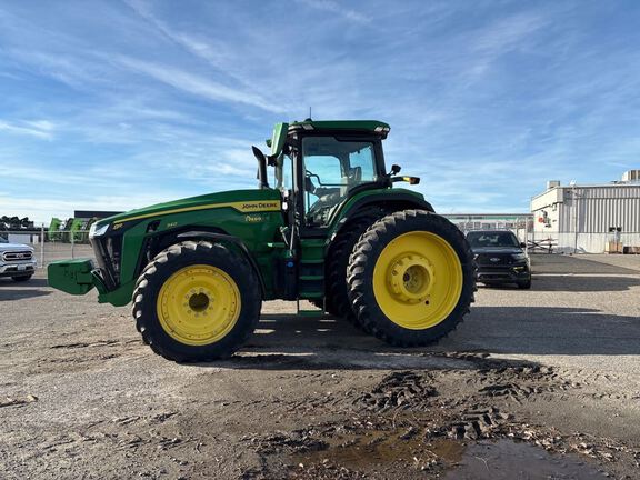 2025 John Deere 8R 340 Tractor