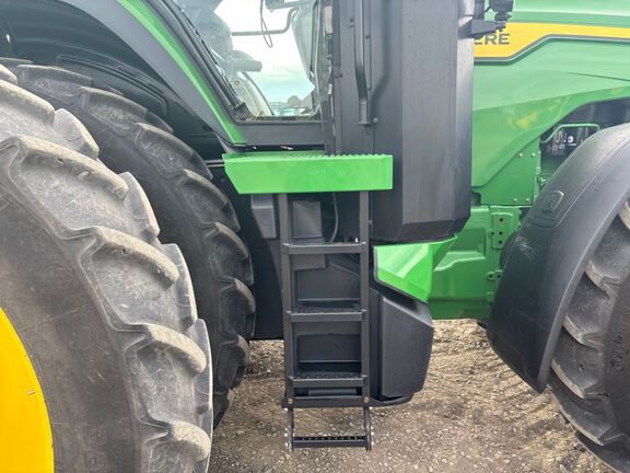 2025 John Deere 8R 340 Tractor