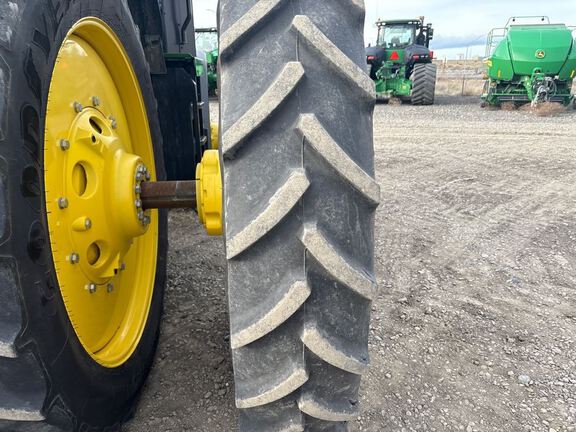 2025 John Deere 8R 340 Tractor