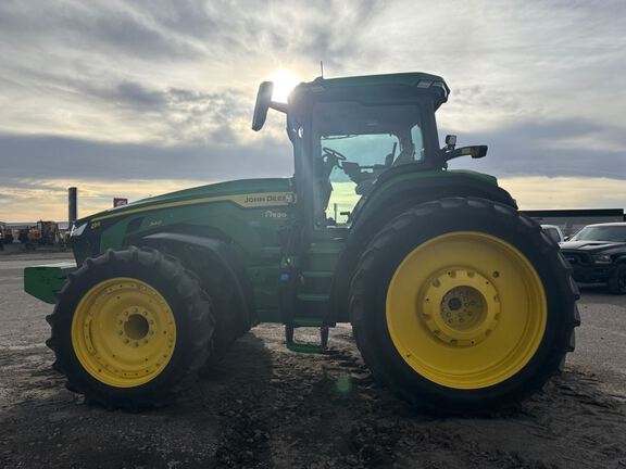 2025 John Deere 8R 340 Tractor