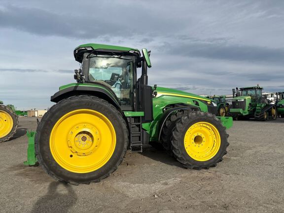 2025 John Deere 8R 340 Tractor