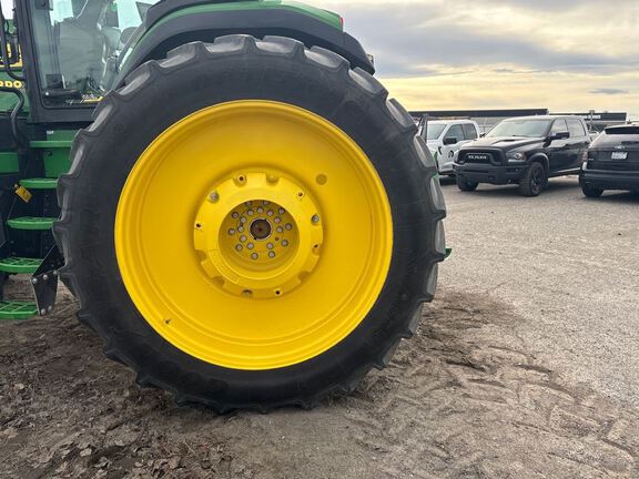 2025 John Deere 8R 340 Tractor