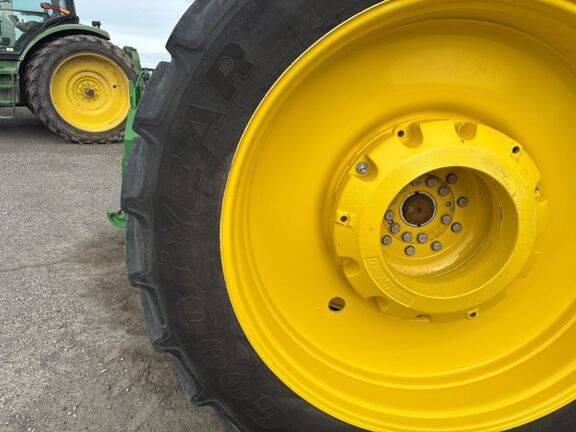 2025 John Deere 8R 340 Tractor