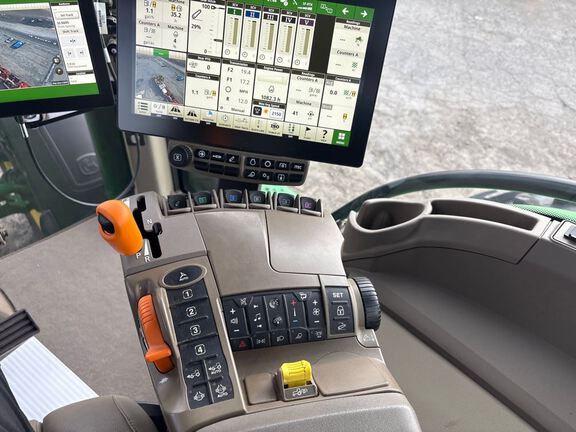 2025 John Deere 8R 340 Tractor