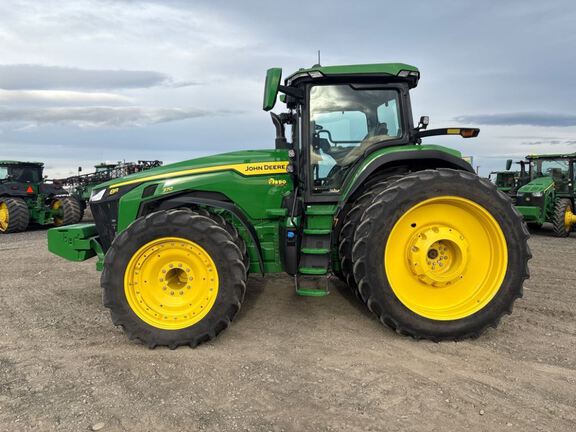 2025 John Deere 8R 370 Tractor