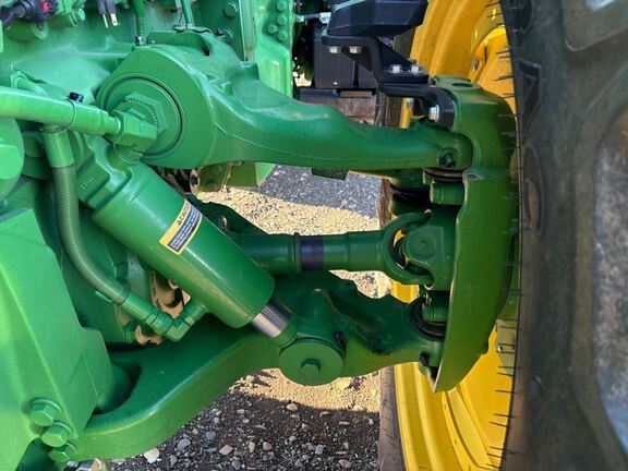 2025 John Deere 8R 370 Tractor