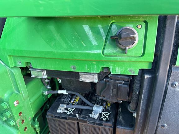 2025 John Deere 8R 370 Tractor