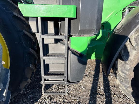 2025 John Deere 8R 370 Tractor