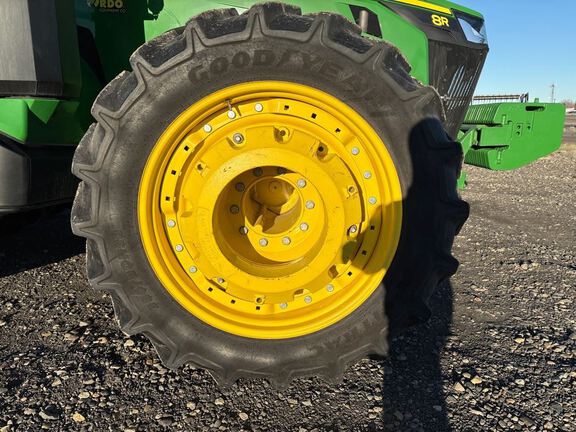 2025 John Deere 8R 370 Tractor