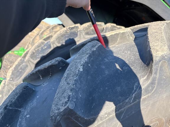 2025 John Deere 8R 370 Tractor