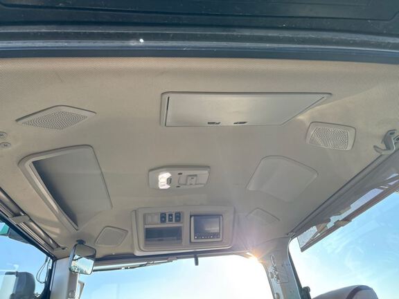 2025 John Deere 8R 370 Tractor