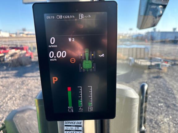 2025 John Deere 8R 370 Tractor