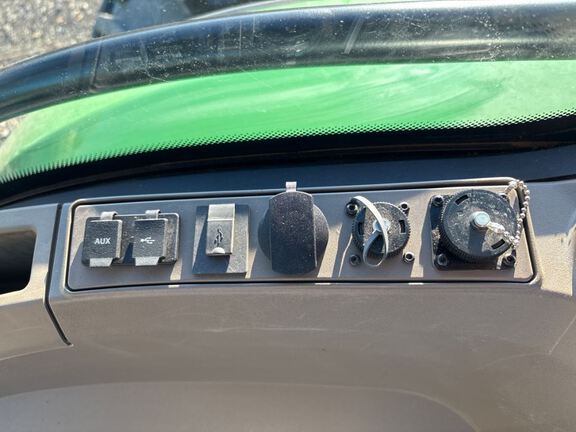 2025 John Deere 8R 370 Tractor