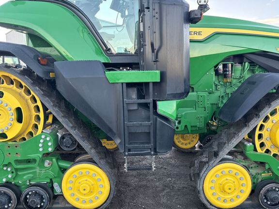 2025 John Deere 8RX 340 Tractor Rubber Track