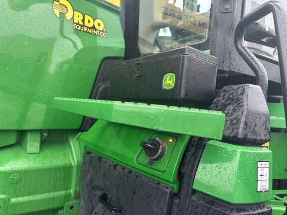 2025 John Deere 8RX 410 Tractor Rubber Track