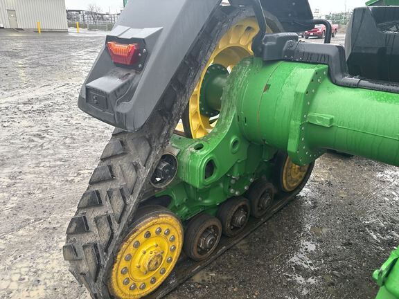 2025 John Deere 8RX 410 Tractor Rubber Track