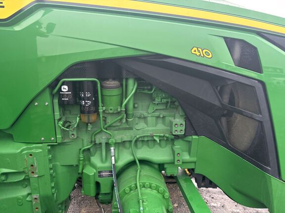 2025 John Deere 8RX 410 Tractor Rubber Track