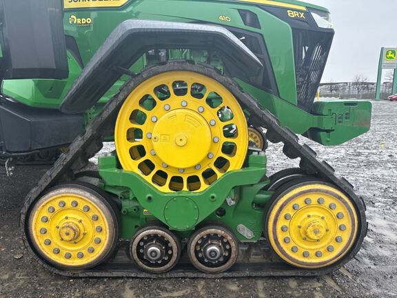 2025 John Deere 8RX 410 Tractor Rubber Track