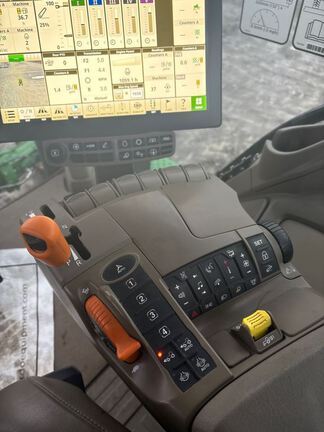 2025 John Deere 8RX 410 Tractor Rubber Track