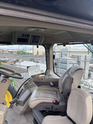 2025 John Deere 8RX 370 Tractor Rubber Track