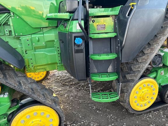 2025 John Deere 8RX 370 Tractor Rubber Track