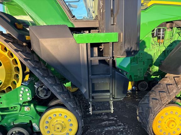 2025 John Deere 8RX 370 Tractor Rubber Track