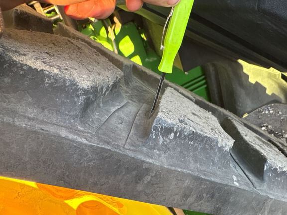 2025 John Deere 8RX 370 Tractor Rubber Track