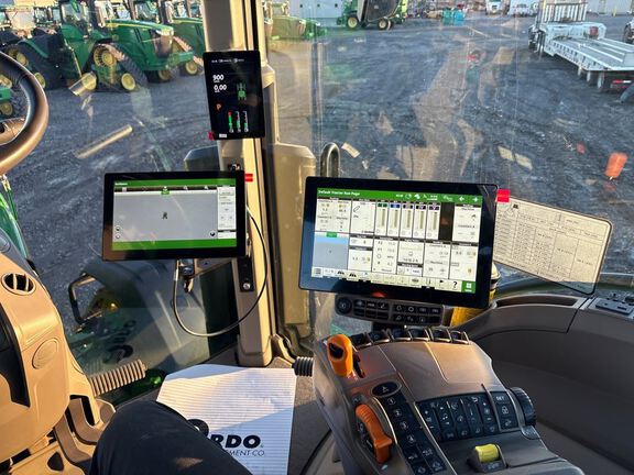 2025 John Deere 8RX 370 Tractor Rubber Track