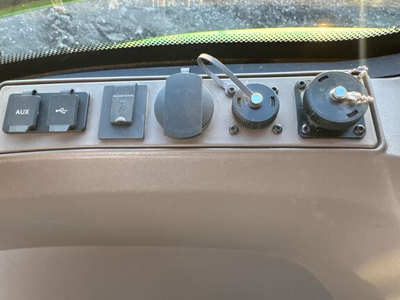 2025 John Deere 8RX 370 Tractor Rubber Track