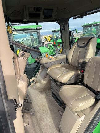 2025 John Deere 8RX 370 Tractor Rubber Track