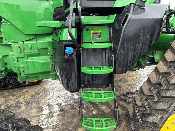 2025 John Deere 8RX 370 Tractor Rubber Track