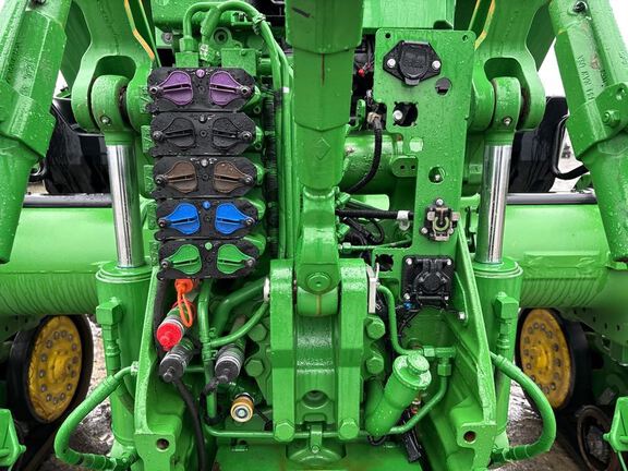 2025 John Deere 8RX 370 Tractor Rubber Track