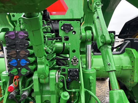 2025 John Deere 8RX 370 Tractor Rubber Track