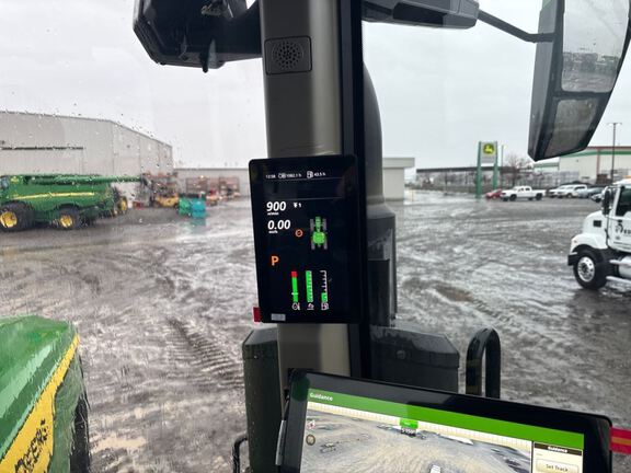 2025 John Deere 8RX 370 Tractor Rubber Track