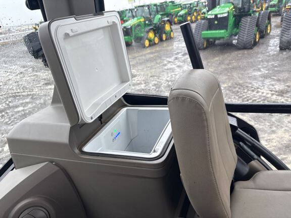 2025 John Deere 8RX 370 Tractor Rubber Track