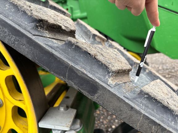 2025 John Deere 8RX 340 Tractor Rubber Track