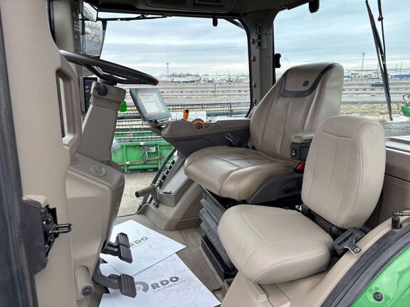 2025 John Deere 8RX 340 Tractor Rubber Track