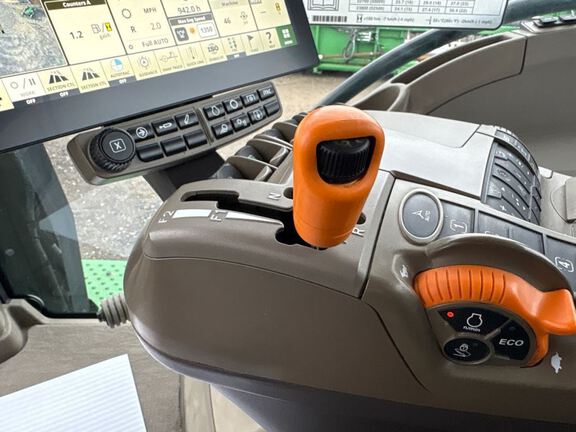 2025 John Deere 8RX 340 Tractor Rubber Track