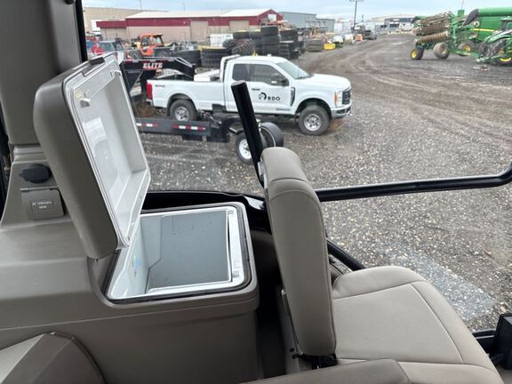 2025 John Deere 8RX 340 Tractor Rubber Track