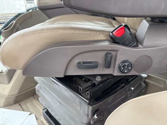 2025 John Deere 8RX 340 Tractor Rubber Track