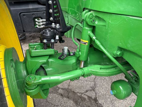 2025 John Deere 7R 290 Tractor