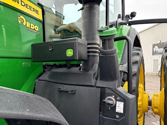 2025 John Deere 7R 290 Tractor