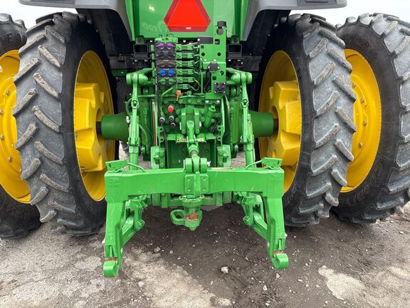 2025 John Deere 7R 290 Tractor