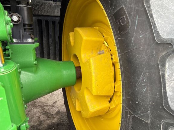 2025 John Deere 7R 290 Tractor