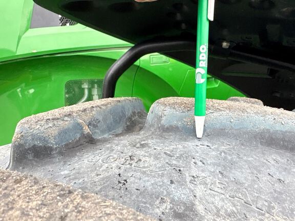 2025 John Deere 7R 290 Tractor