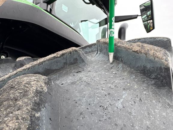 2025 John Deere 7R 290 Tractor