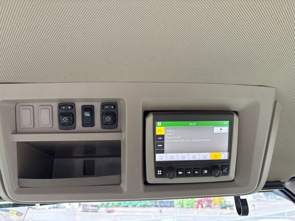 2025 John Deere 7R 290 Tractor