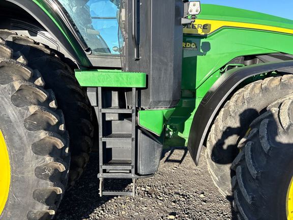 2025 John Deere 8R 340 Tractor